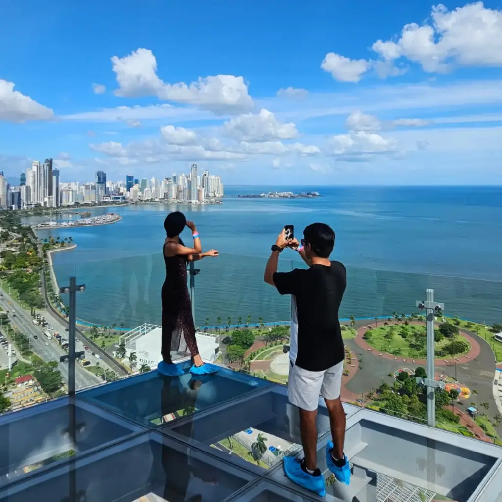 Mirador de Cristal - Poin Panamá