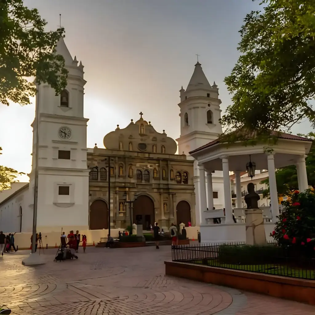 The Crater Escape: Panama City & El Valle's Mystique