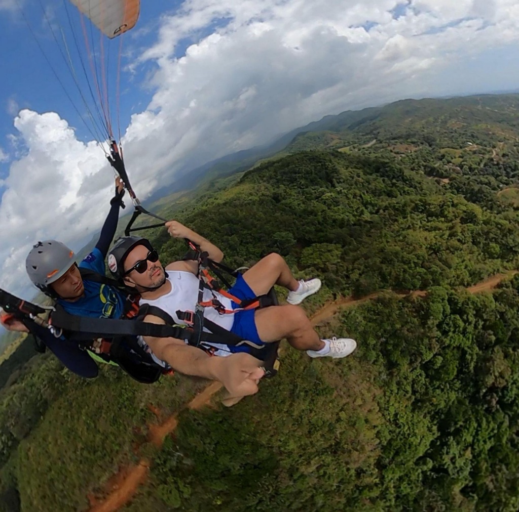  Paragliding in Torio Veraguas